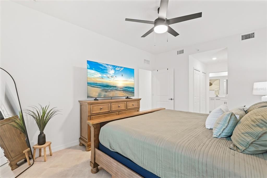 For Rent: $2,750 (2 beds, 2 baths, 1569 Square Feet)