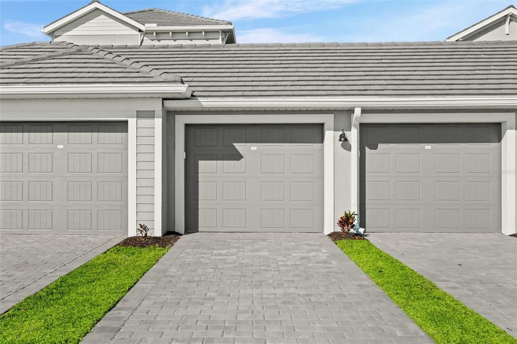 For Rent: $2,750 (2 beds, 2 baths, 1569 Square Feet)