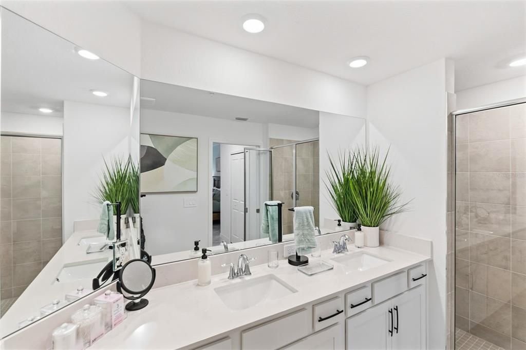 For Rent: $2,750 (2 beds, 2 baths, 1569 Square Feet)