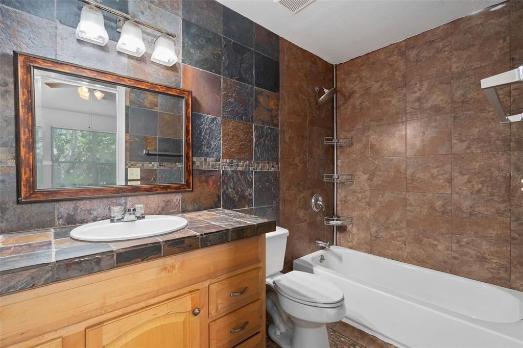 В аренду: $1,900 (3 спален, 2 ванн, 1460 Квадратных фут)