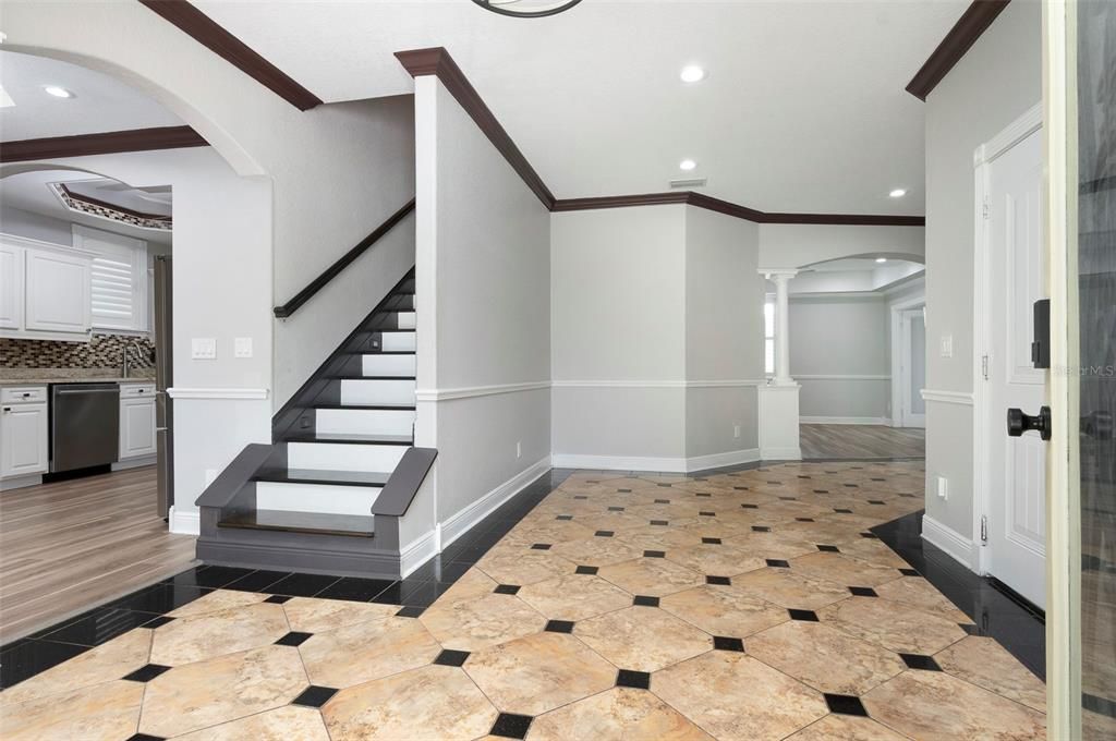 For Rent: $5,800 (4 beds, 2 baths, 2574 Square Feet)