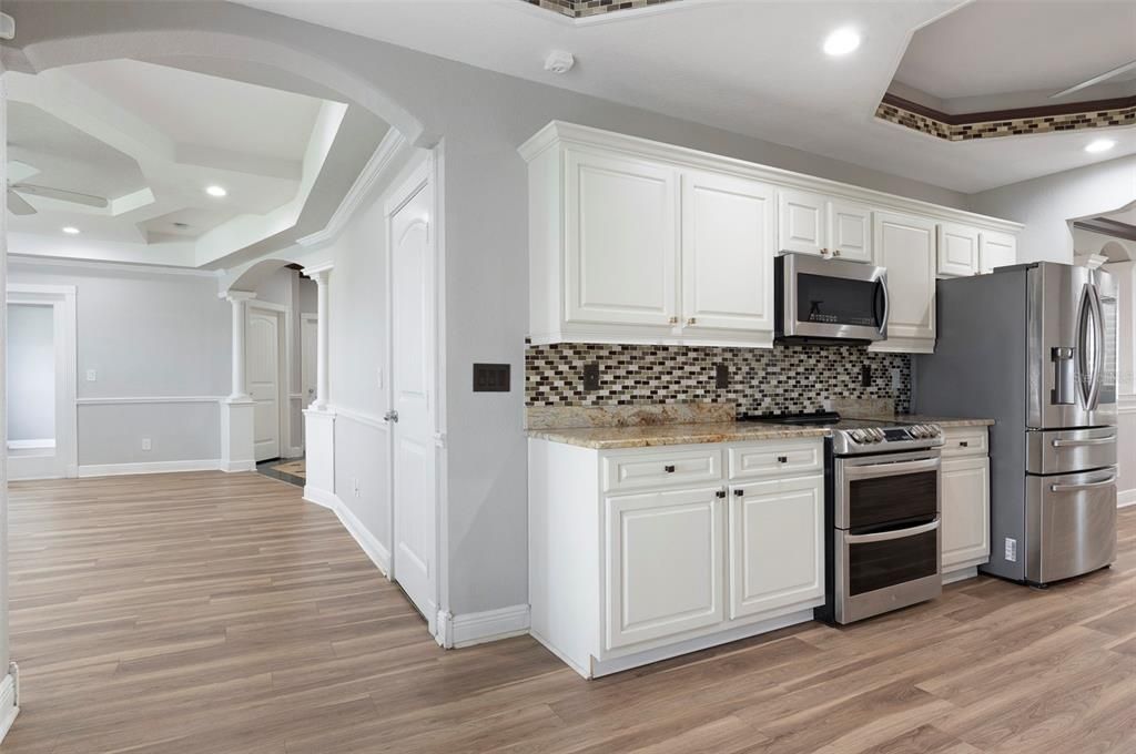 For Rent: $5,800 (4 beds, 2 baths, 2574 Square Feet)
