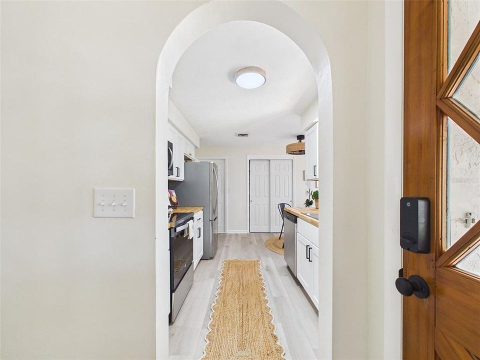For Sale: $450,000 (2 beds, 2 baths, 1415 Square Feet)