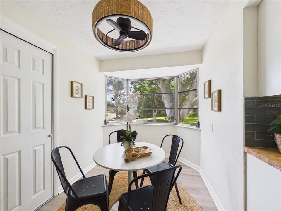 For Sale: $450,000 (2 beds, 2 baths, 1415 Square Feet)
