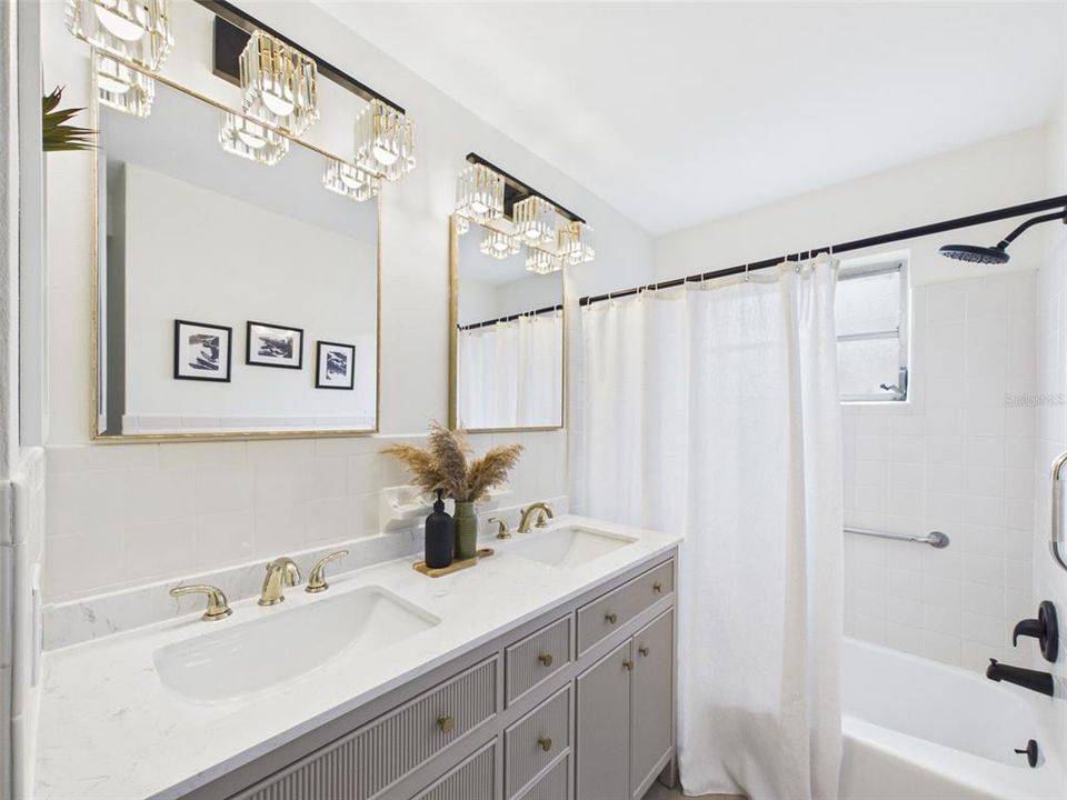 For Sale: $450,000 (2 beds, 2 baths, 1415 Square Feet)