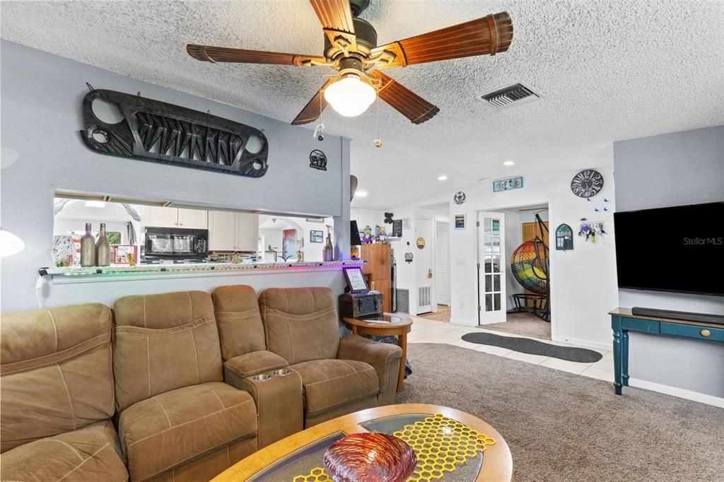 : $400,000 (4 beds, 2 baths, 1473 Square Feet)