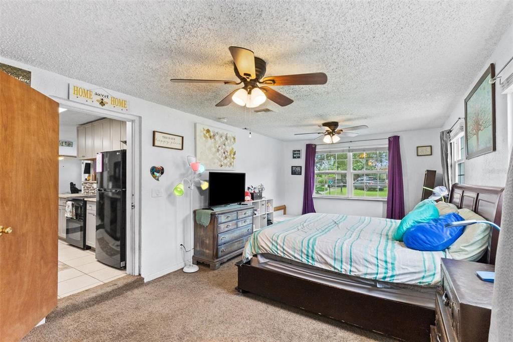 : $400,000 (4 beds, 2 baths, 1473 Square Feet)