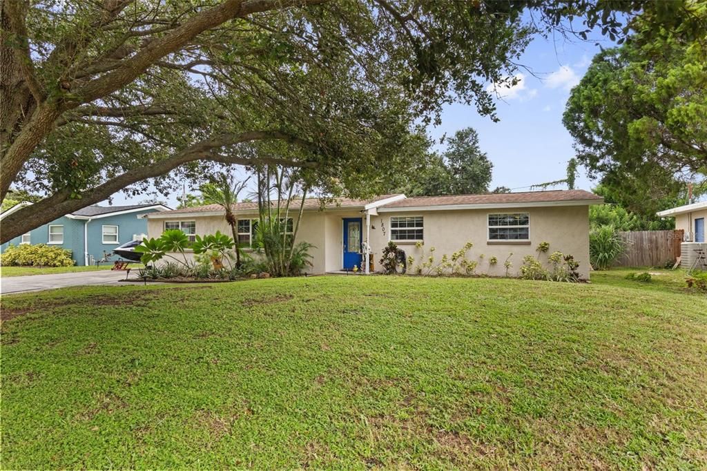 : $400,000 (4 beds, 2 baths, 1473 Square Feet)