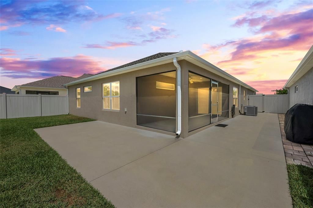 : $2,600 (3 beds, 2 baths, 1630 Square Feet)
