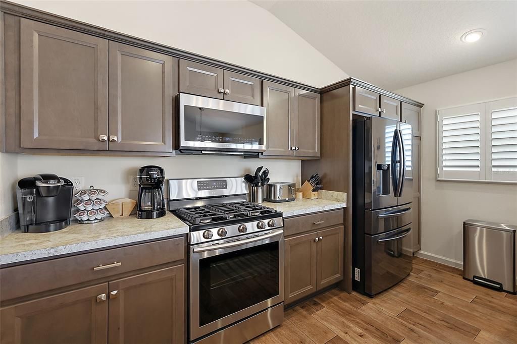 : $2,600 (3 beds, 2 baths, 1630 Square Feet)