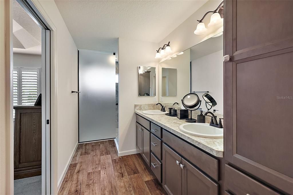 : $2,600 (3 beds, 2 baths, 1630 Square Feet)
