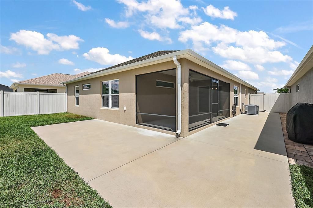 : $2,600 (3 beds, 2 baths, 1630 Square Feet)