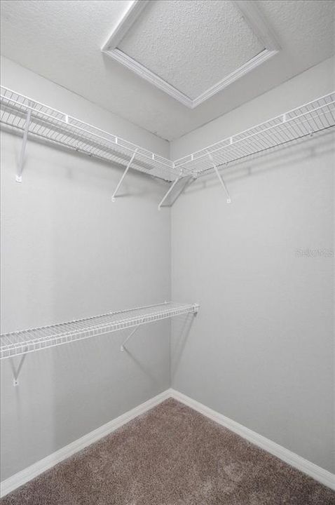 Activo con contrato: $325,000 (3 camas, 2 baños, 1883 Pies cuadrados)