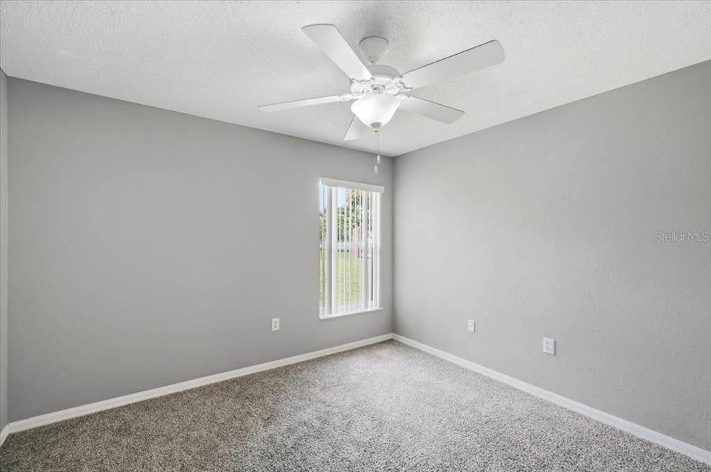 Activo con contrato: $325,000 (3 camas, 2 baños, 1883 Pies cuadrados)
