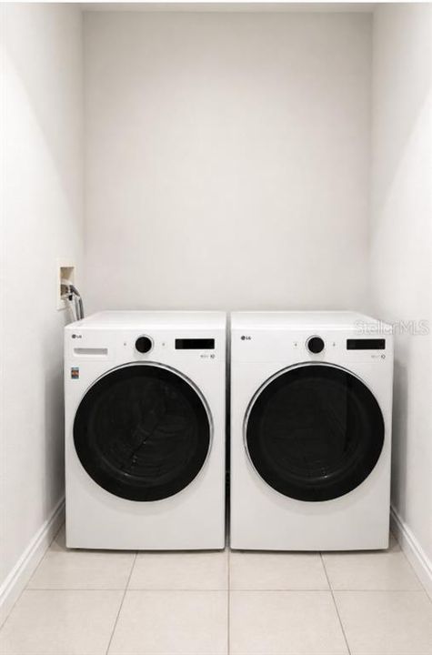 В аренду: $2,100 (3 спален, 2 ванн, 1408 Квадратных фут)