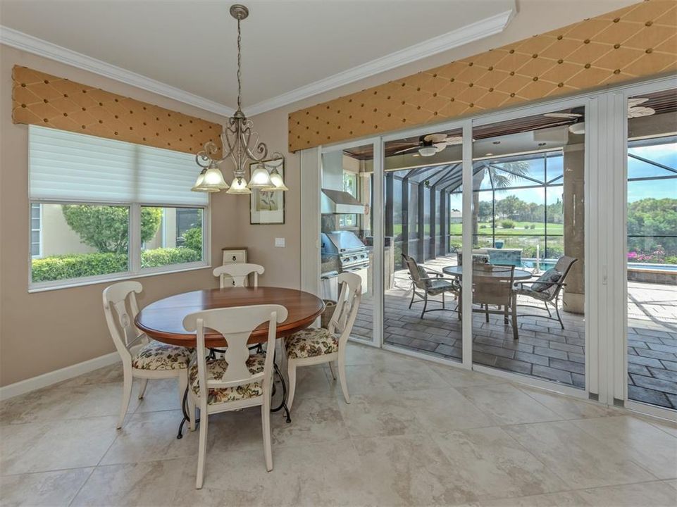 Activo con contrato: $799,999 (3 camas, 2 baños, 2393 Pies cuadrados)