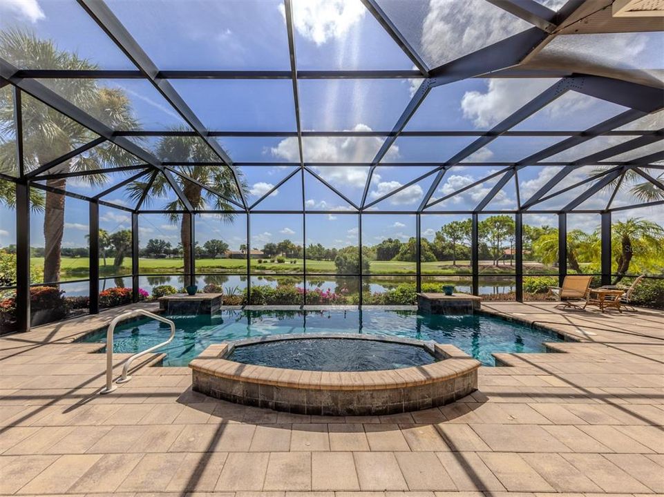 Activo con contrato: $799,999 (3 camas, 2 baños, 2393 Pies cuadrados)