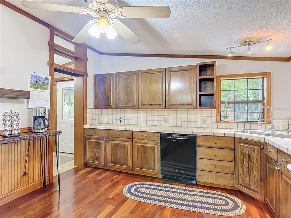 En Venta: $289,000 (2 camas, 2 baños, 1080 Pies cuadrados)