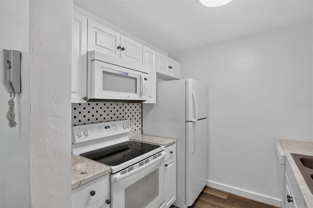 En Venta: $180,000 (4 camas, 4 baños, 1177 Pies cuadrados)