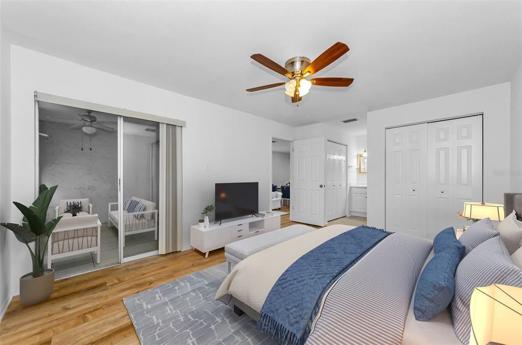 For Sale: $149,900 (2 beds, 2 baths, 923 Square Feet)