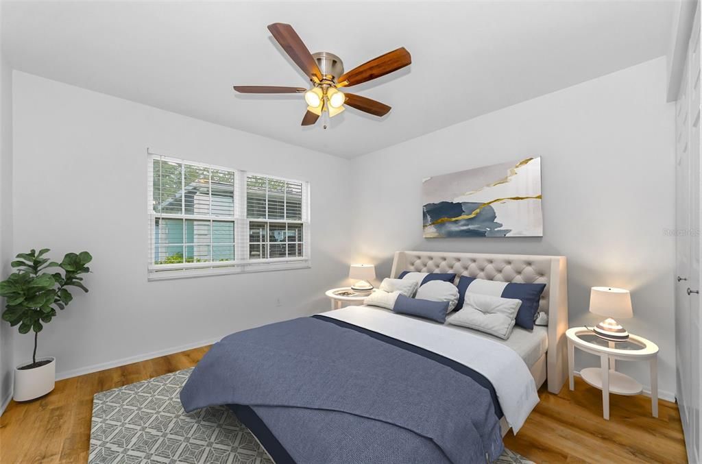 For Sale: $149,900 (2 beds, 2 baths, 923 Square Feet)