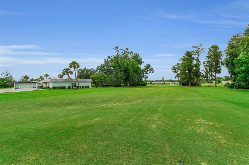 For Sale: $149,900 (2 beds, 2 baths, 923 Square Feet)