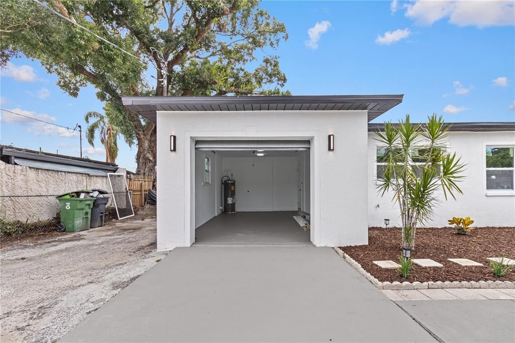 For Sale: $499,000 (4 beds, 2 baths, 1493 Square Feet)