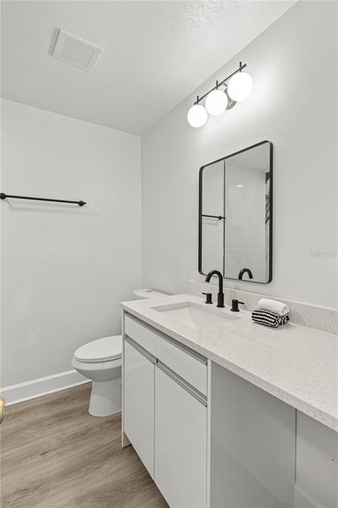 For Sale: $499,000 (4 beds, 2 baths, 1493 Square Feet)