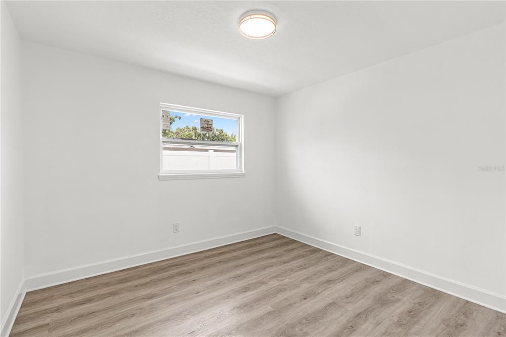 For Sale: $499,000 (4 beds, 2 baths, 1493 Square Feet)