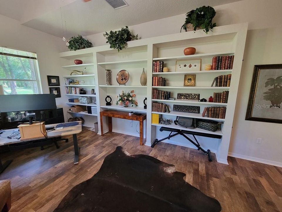 En Venta: $1,320,000 (3 camas, 2 baños, 2703 Pies cuadrados)