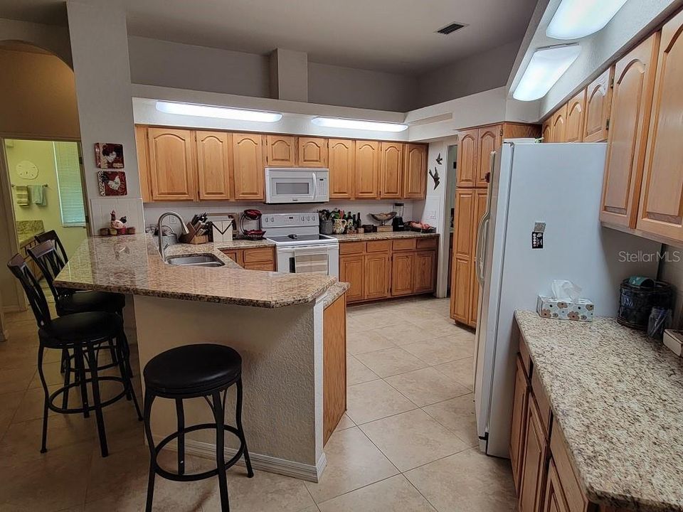 En Venta: $1,320,000 (3 camas, 2 baños, 2703 Pies cuadrados)