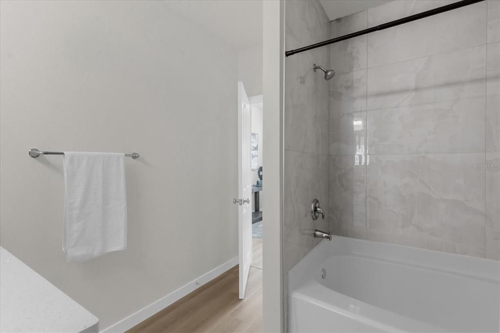 В аренду: $2,400 (3 спален, 2 ванн, 1524 Квадратных фут)