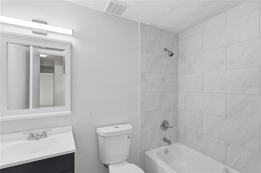 На продажу: $259,900 (3 спален, 2 ванн, 1188 Квадратных фут)