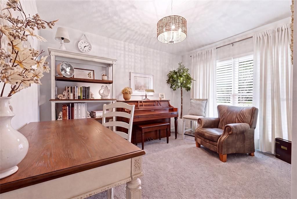 На продажу: $399,000 (4 спален, 2 ванн, 1882 Квадратных фут)