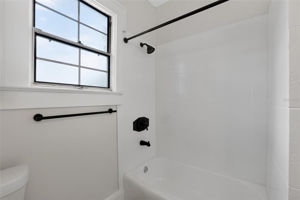 En Venta: $464,900 (3 camas, 2 baños, 1480 Pies cuadrados)