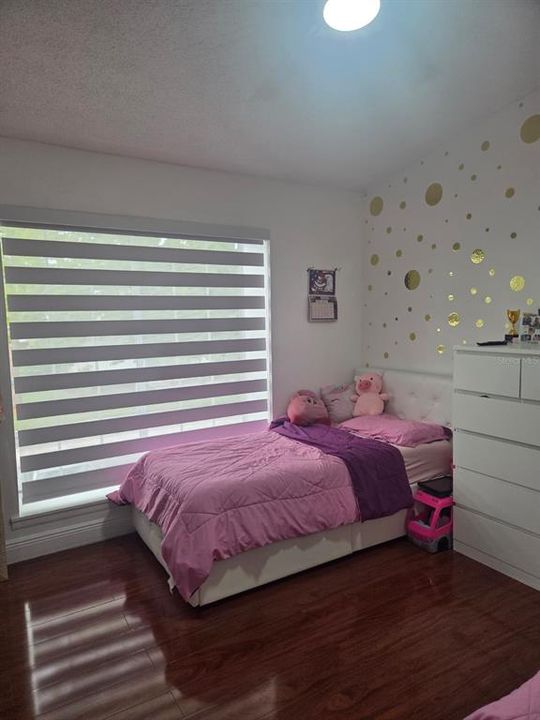 В аренду: $1,800 (2 спален, 1 ванн, 1007 Квадратных фут)