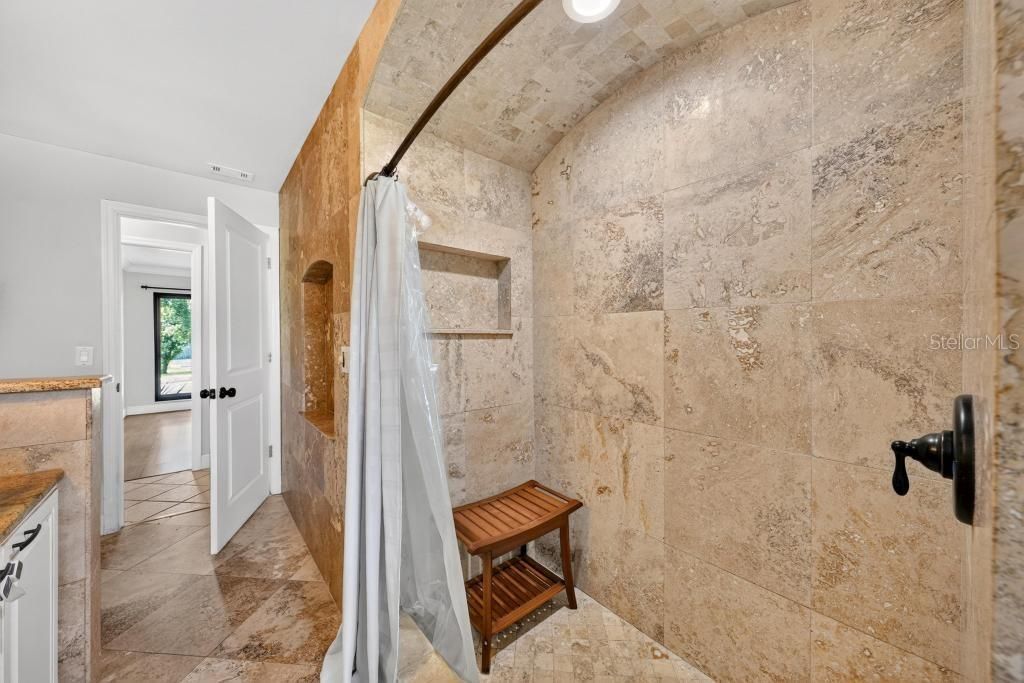 На продажу: $629,900 (4 спален, 2 ванн, 2173 Квадратных фут)