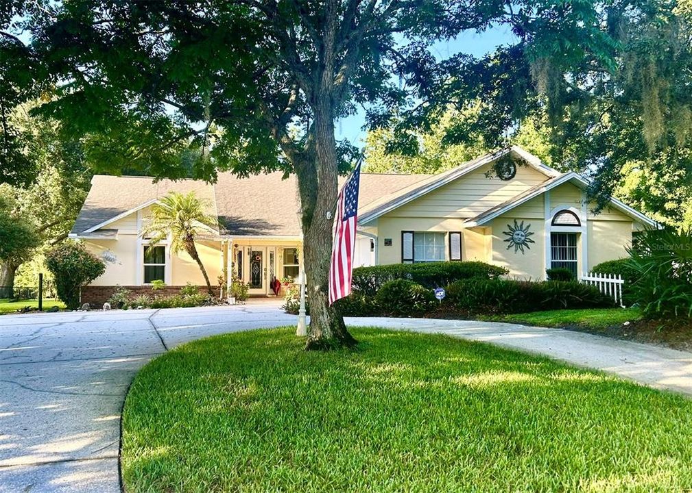 For Sale: $549,000 (3 beds, 2 baths, 2229 Square Feet)