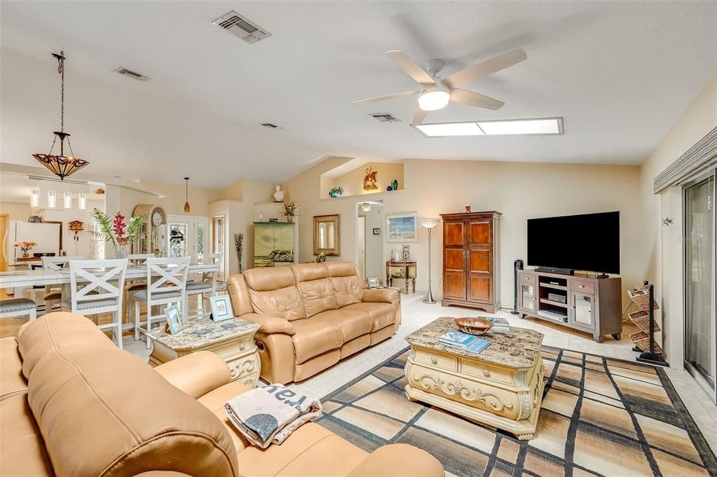For Sale: $549,000 (3 beds, 2 baths, 2229 Square Feet)