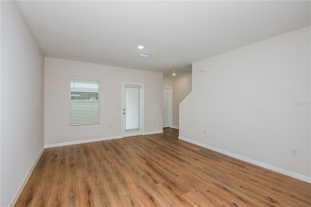 En Venta: $339,990 (3 camas, 2 baños, 1720 Pies cuadrados)