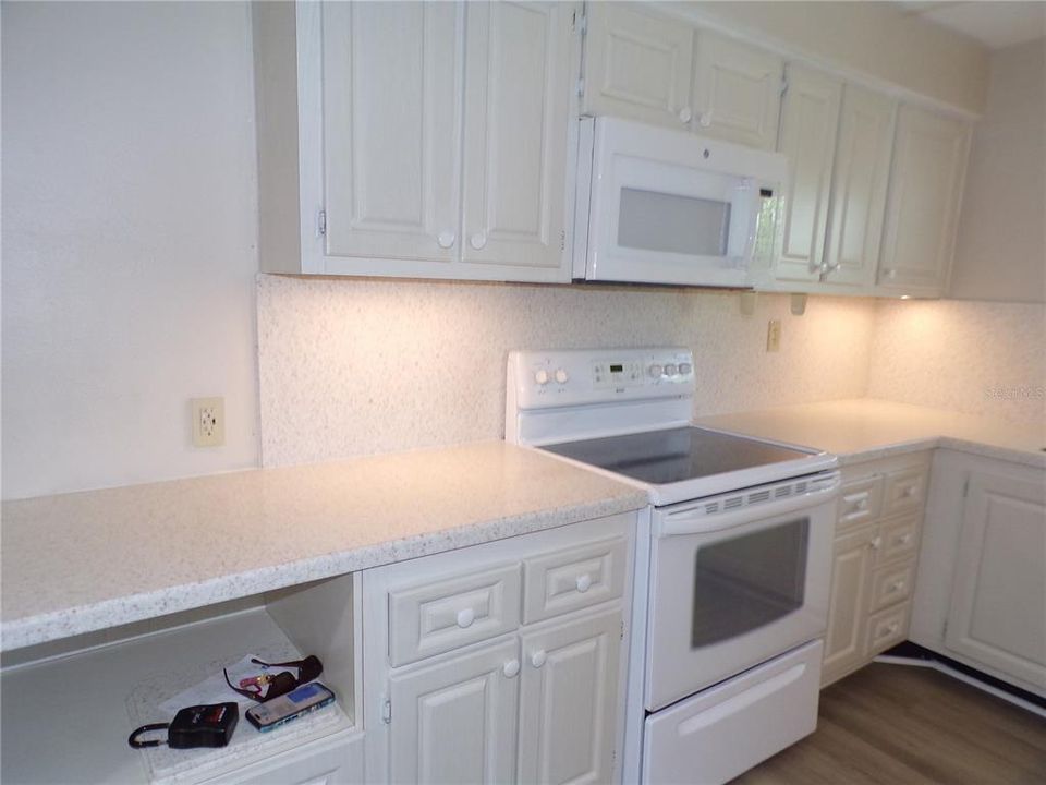 В аренду: $1,750 (2 спален, 2 ванн, 1220 Квадратных фут)