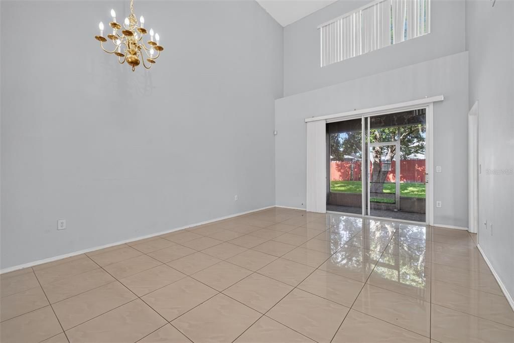 На продажу: $289,900 (3 спален, 2 ванн, 1543 Квадратных фут)