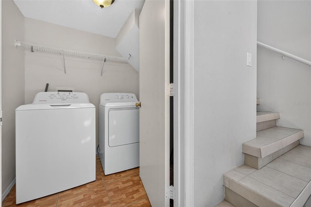 На продажу: $289,900 (3 спален, 2 ванн, 1543 Квадратных фут)