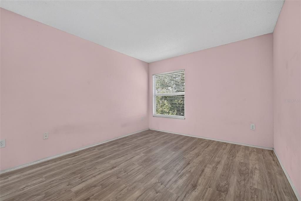 На продажу: $289,900 (3 спален, 2 ванн, 1543 Квадратных фут)