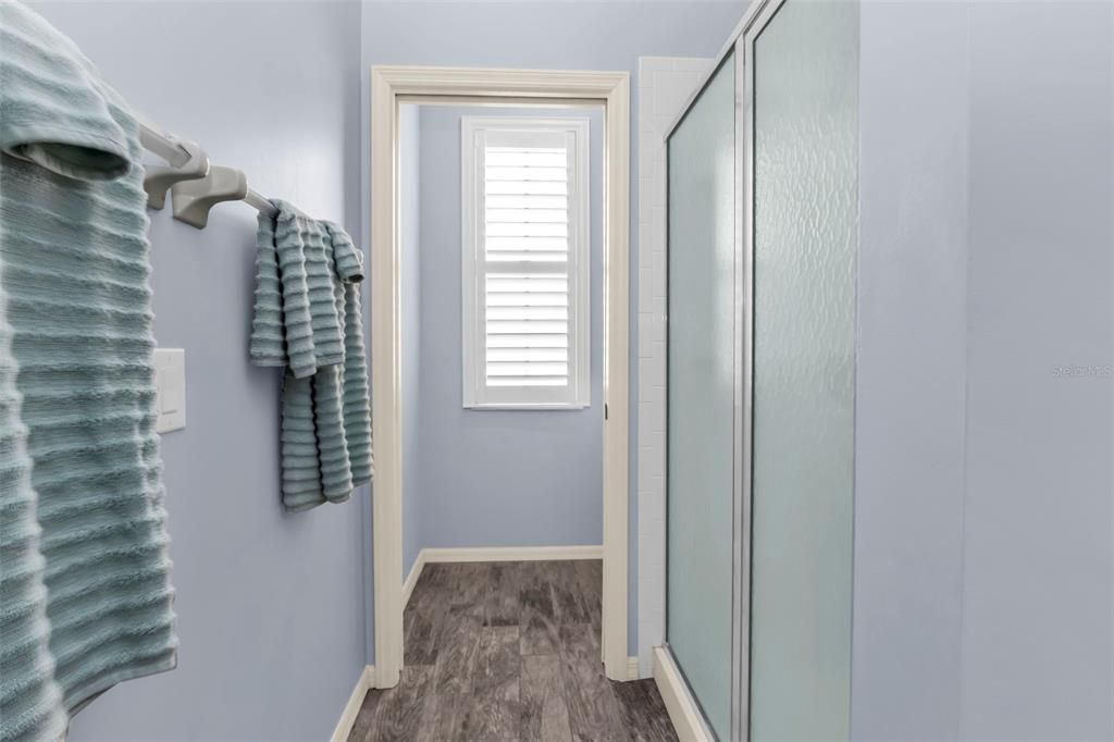 For Sale: $328,000 (3 beds, 2 baths, 1698 Square Feet)