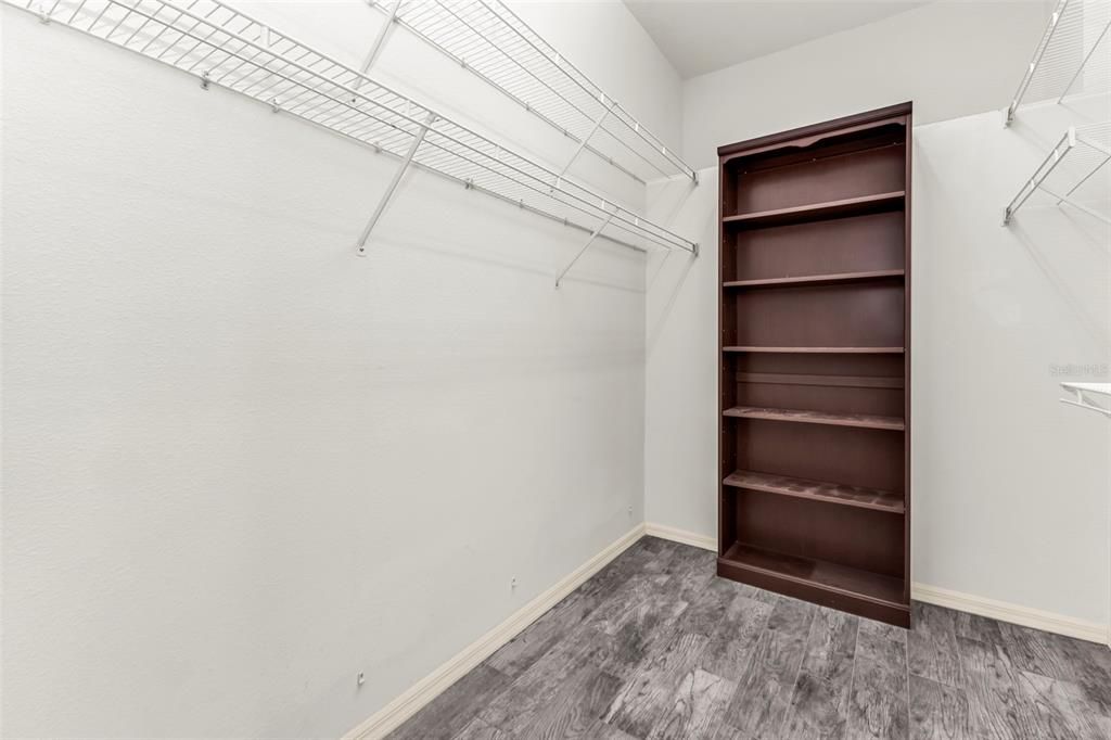 For Sale: $328,000 (3 beds, 2 baths, 1698 Square Feet)