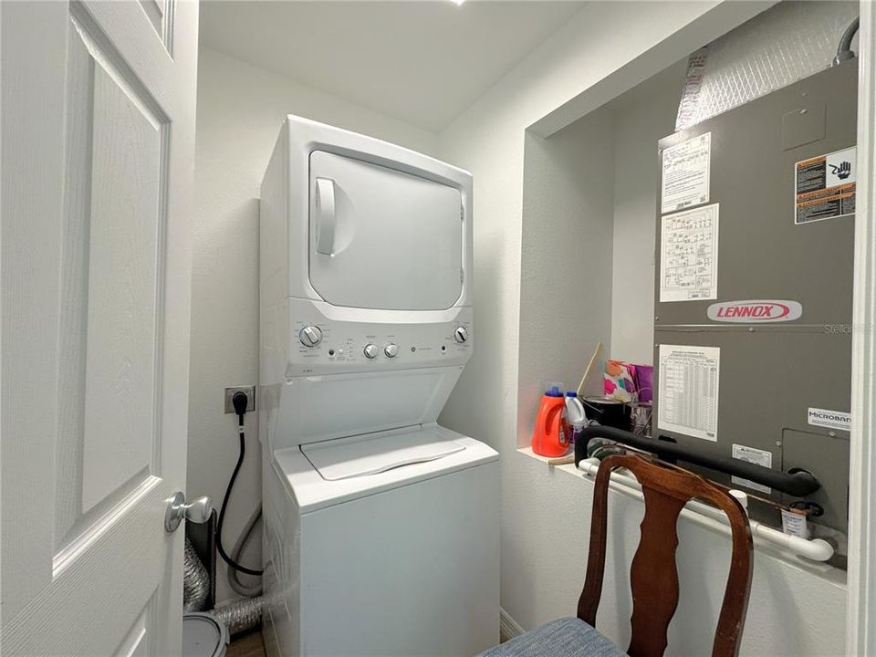 В аренду: $1,450 (2 спален, 2 ванн, 1084 Квадратных фут)