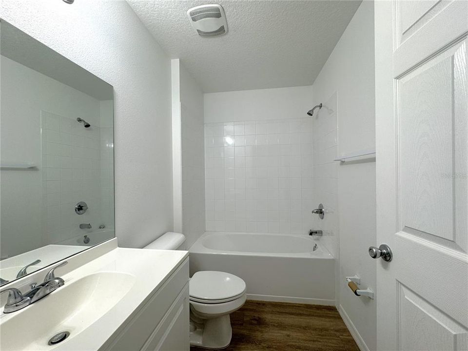 В аренду: $1,450 (2 спален, 2 ванн, 1084 Квадратных фут)