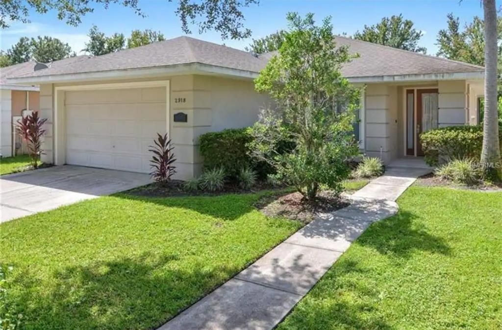 En Venta: $415,000 (4 camas, 2 baños, 1701 Pies cuadrados)