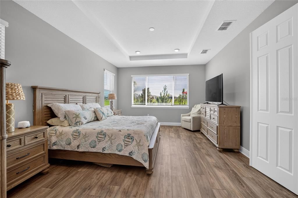 En Venta: $614,000 (3 camas, 3 baños, 2893 Pies cuadrados)